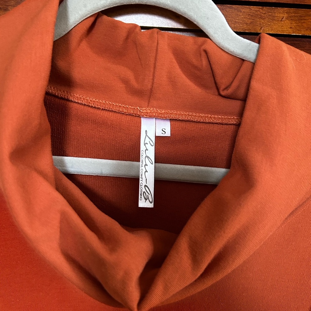 Small LuluB top, worn once from smoke free home.